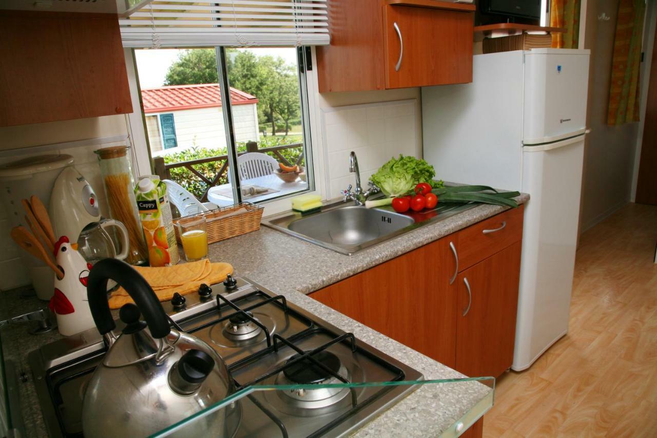 Mobile Homes Comfort Capri Bijela Uvala Mugeba Exteriör bild